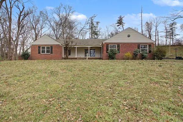 107 Cherry St, Centerville, TN 37033