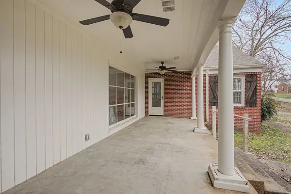 107 Cherry St, Centerville, TN 37033