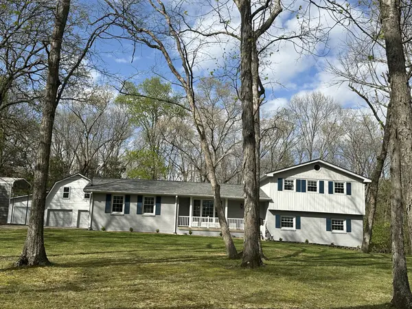 141 Bluegrass Pkwy, Lebanon, TN 37090