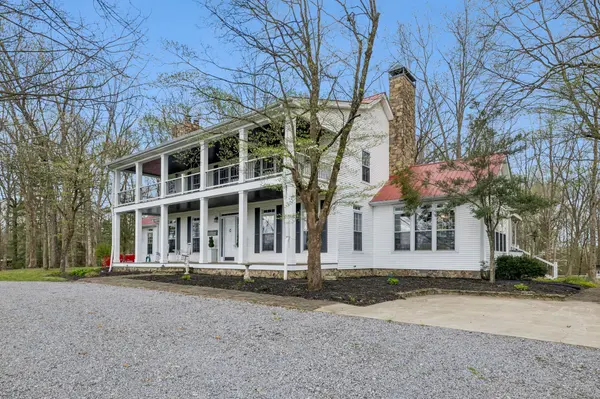 901 Town Branch Rd, Charlotte, TN 37036