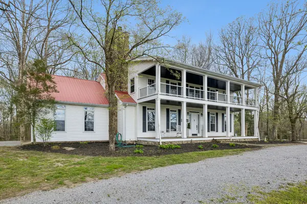 901 Town Branch Rd, Charlotte, TN 37036