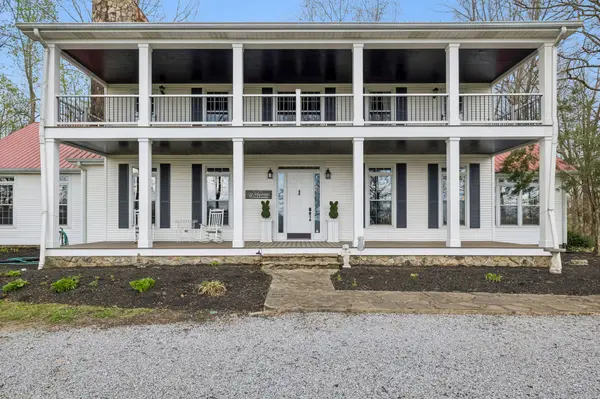 901 Town Branch Rd, Charlotte, TN 37036