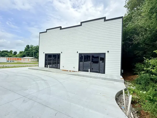 913 S College St, Winchester, TN 37398