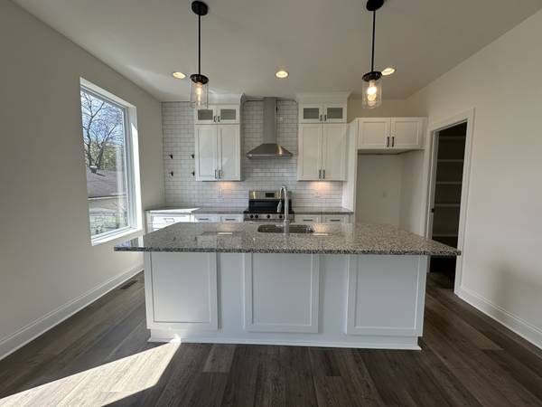 218B Myatt Dr, Madison, TN 37115