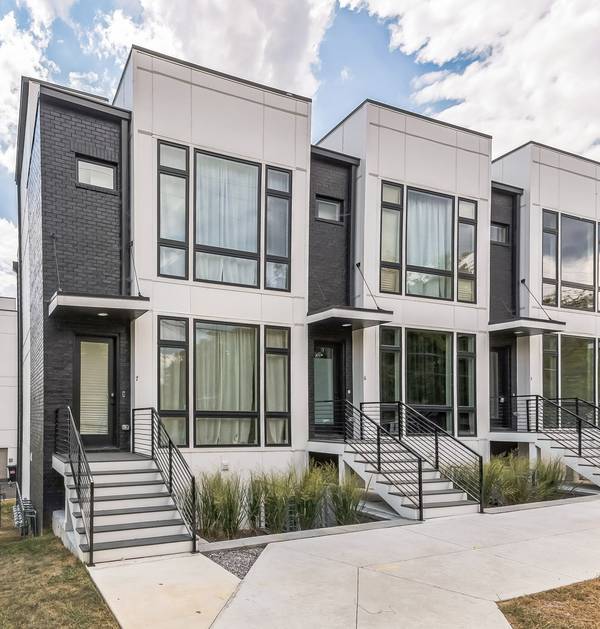 910 Youngs Ln #7, Nashville, TN 37207