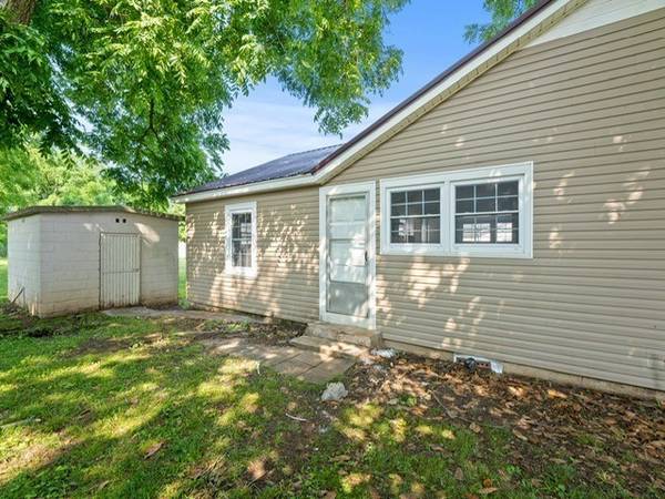 313 Tennessee Ave #S, Cowan, TN 37318