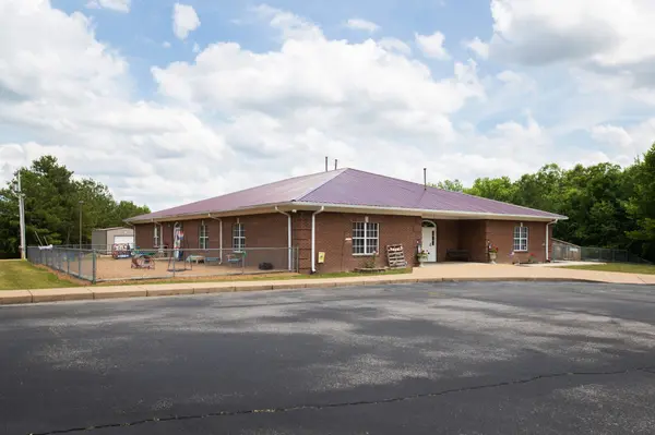 200 Bulldog Blvd, Centerville, TN 37033