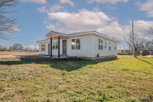 301 Simpson St, Lawrenceburg, TN 38464