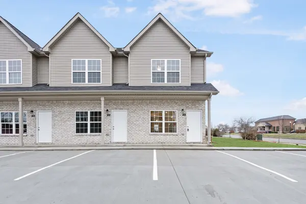 955 Professional Park Dr #102, Clarksville, TN 37040