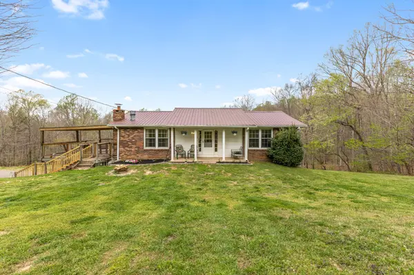 180 Hill Rd, Vanleer, TN 37181