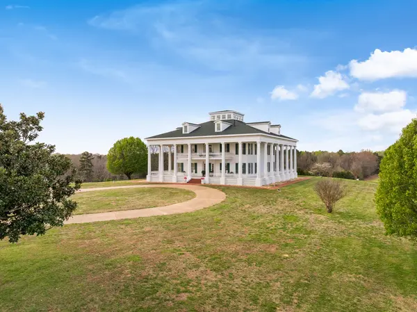 99 Posey Cir, Saint Joseph, TN 38481