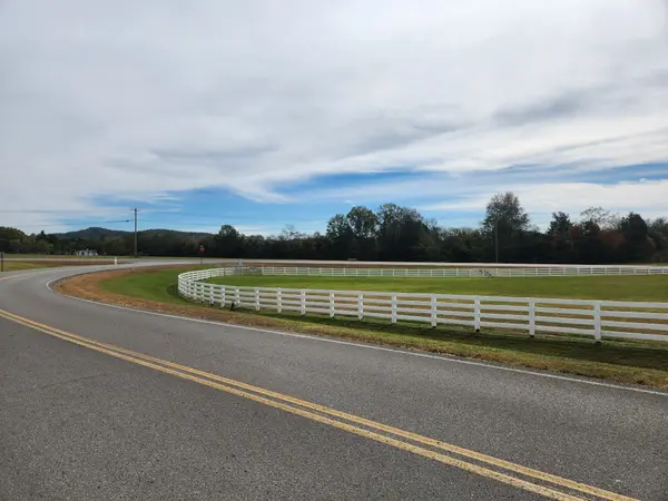 7492 Lowe Ln, Rockvale, TN 37153