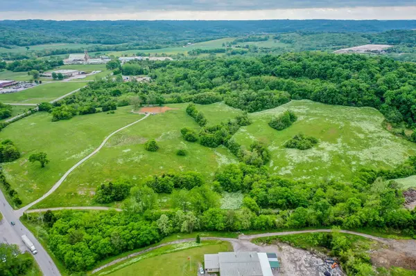 226 Jmz Dr, Gordonsville, TN 38563