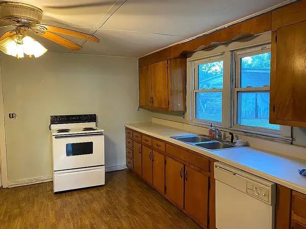 314 S Oak St, Hohenwald, TN 38462