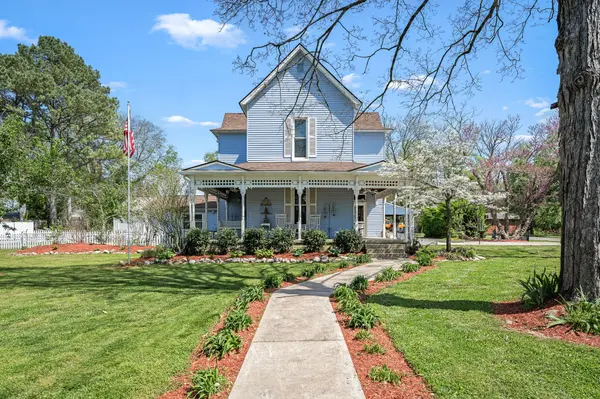 202 High Street, Bell Buckle, TN 37020