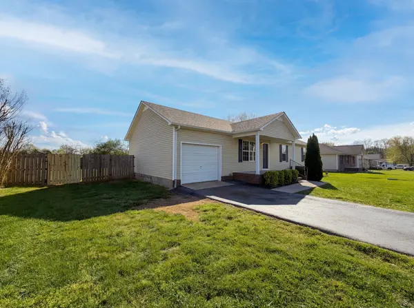 2310 Forrest Fields Dr, Chapel Hill, TN 37034