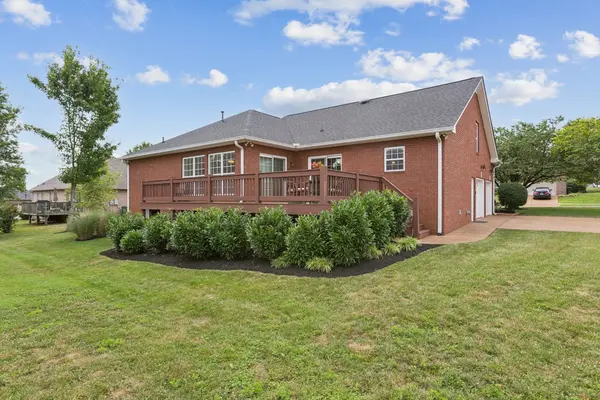 161 Peppertree Ln, Gallatin, TN 37066