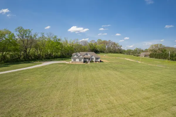 3036 Valley Creek Rd, Culleoka, TN 38451