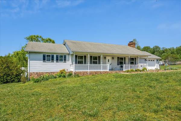 1323 York Rd, Clarksville, TN 37042