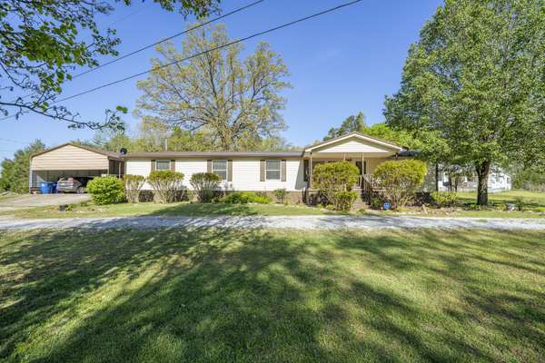4195 Morrison Creek Rd, Clifton, TN 38425