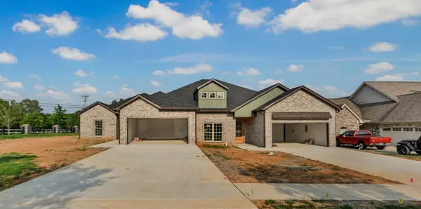 1101 Veridian Dr, Clarksville, TN 37043
