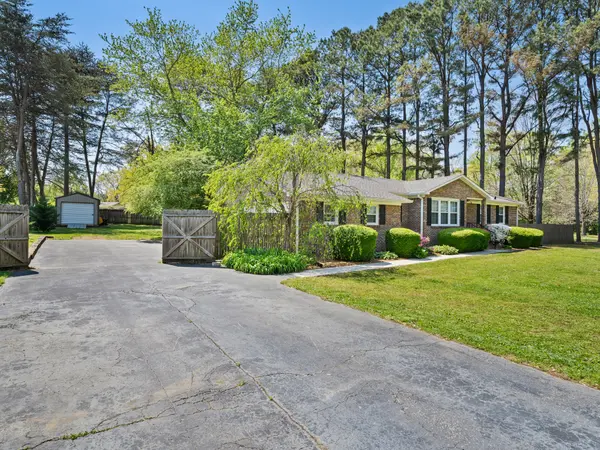 50 Maple Dr, Winchester, TN 37398