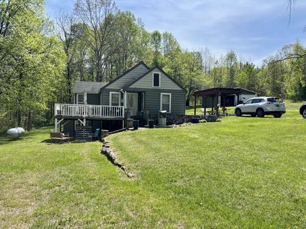 101 Flood Rd, Mcminnville, TN 37110