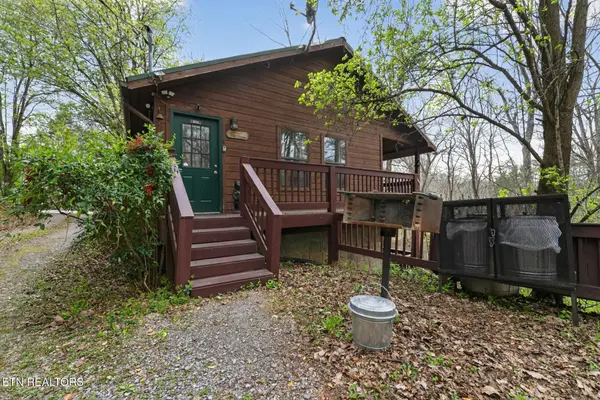 1930 Regans Ridge Way, Sevierville, TN 37876