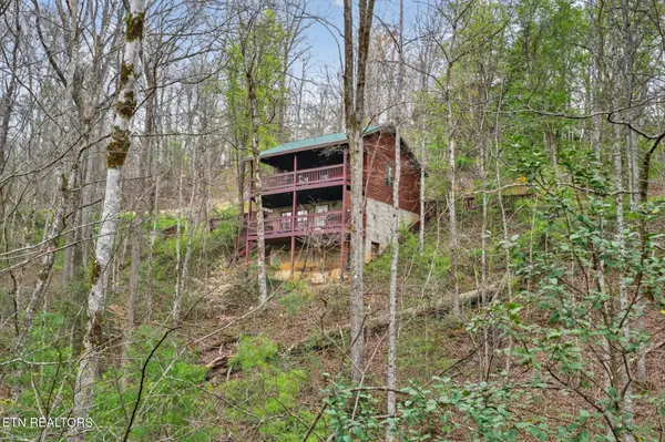 1930 Regans Ridge Way, Sevierville, TN 37876