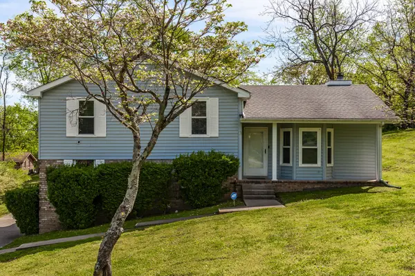 154 Lakeside Park Dr, Hendersonville, TN 37075