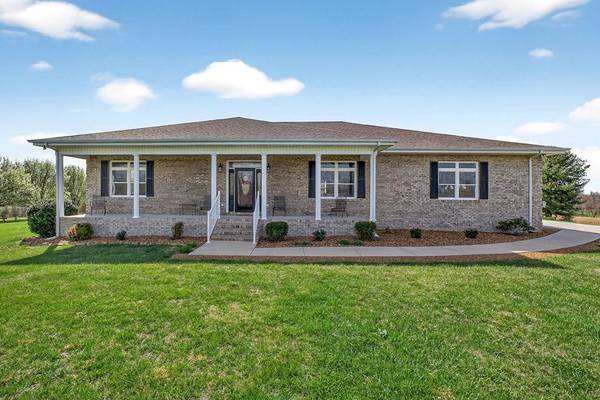 450 Low Gap Rd, Sparta, TN 38583