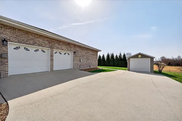 450 Low Gap Rd, Sparta, TN 38583
