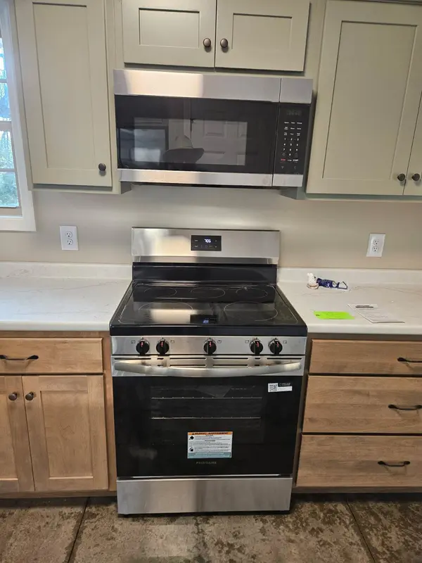 117 White Ln, Portland, TN 37148