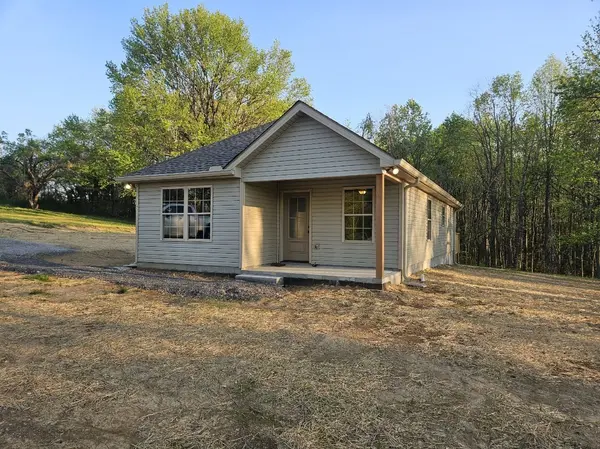 117 White Ln, Portland, TN 37148