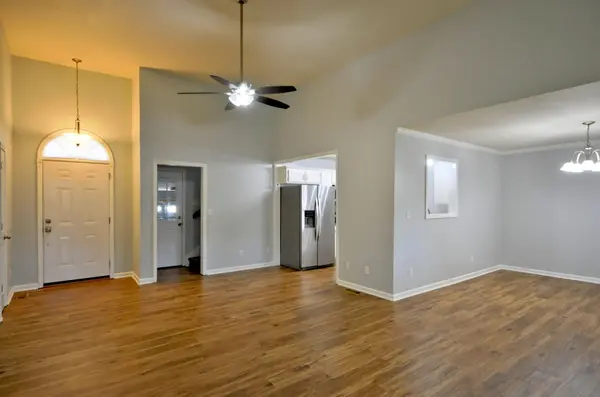 3637 AURORA DR, Clarksville, TN 37040