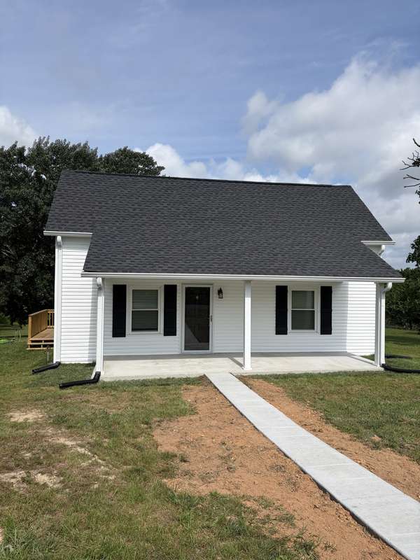 4936 Rock House Rd, Portland, TN 37148
