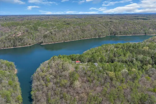 347 Mayberry Dr, Smithville, TN 37166