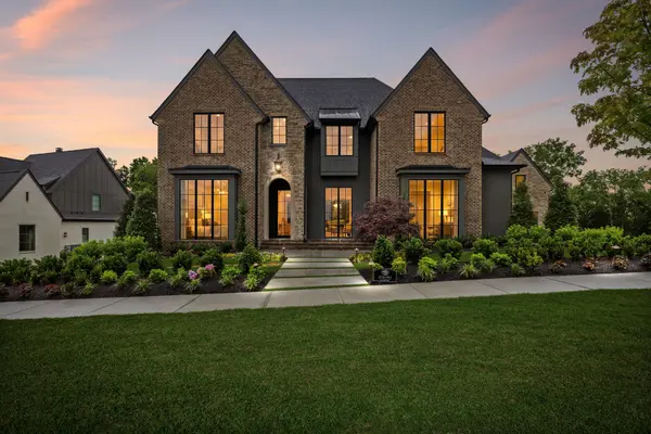 8087 Mountaintop Dr, College Grove, TN 37046