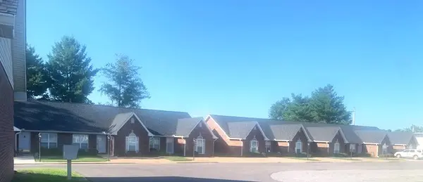 619 E Lane St #619 + GARAGE #4, Shelbyville, TN 37160