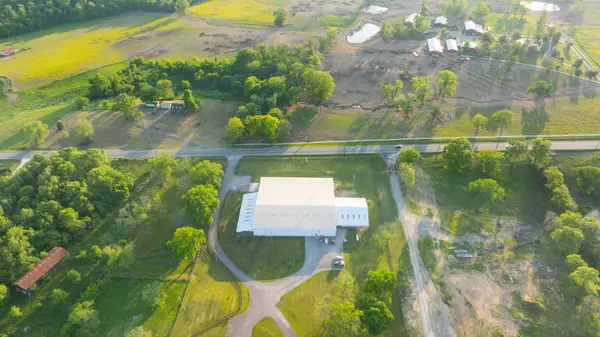 5830 Hwy 231 S, Castalian Springs, TN 37031