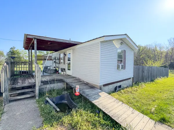 2634 Pleasant Grove Rd, Westmoreland, TN 37186