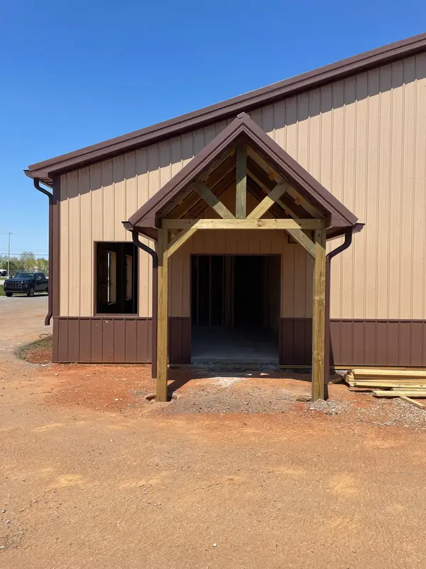 1080B International Blvd, Clarksville, TN 37040