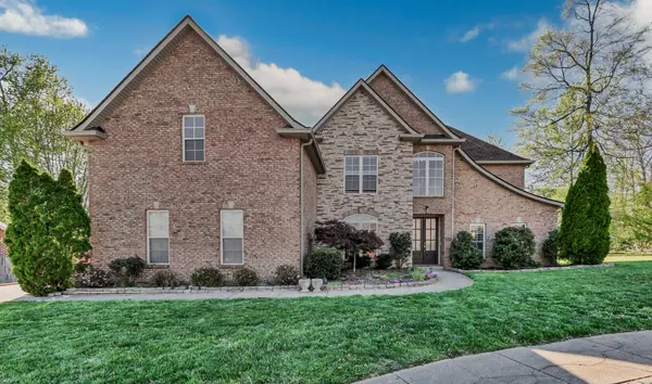 132 Lyme Dr, Clarksville, TN 37043