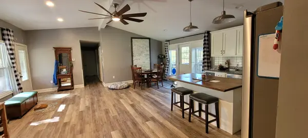 408 Sandy Rd, Dover, TN 37058