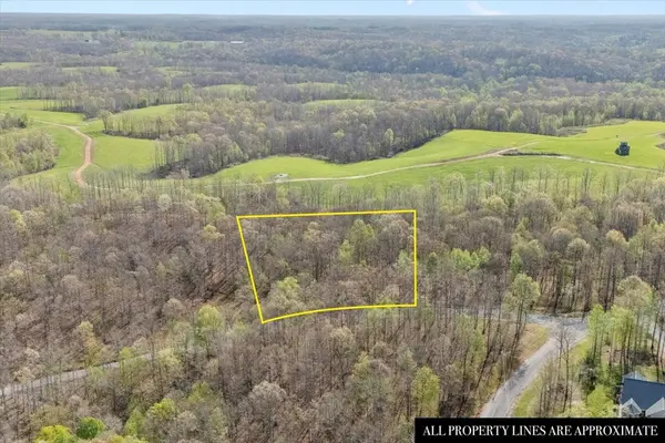 0 Ridgewood Dr, Mc Ewen, TN 37101