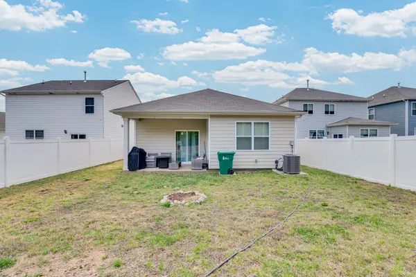 884 Long Leaf Rd, Lebanon, TN 37087