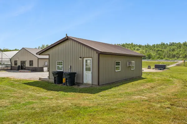 2461 Bodenham Rd, Pulaski, TN 38478