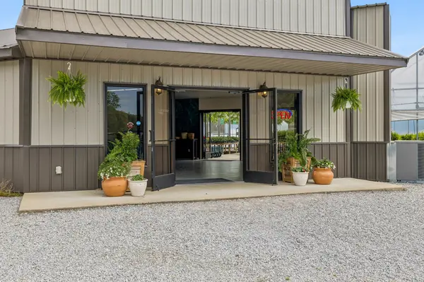 2461 Bodenham Rd, Pulaski, TN 38478