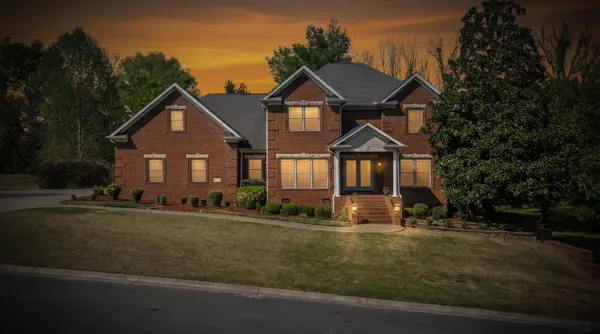 913 Dogwood Dr, Fayetteville, TN 37334