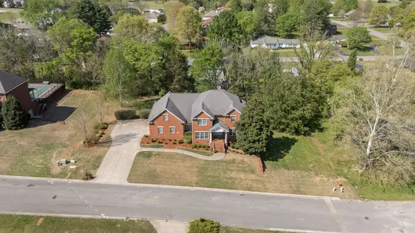 913 Dogwood Dr, Fayetteville, TN 37334
